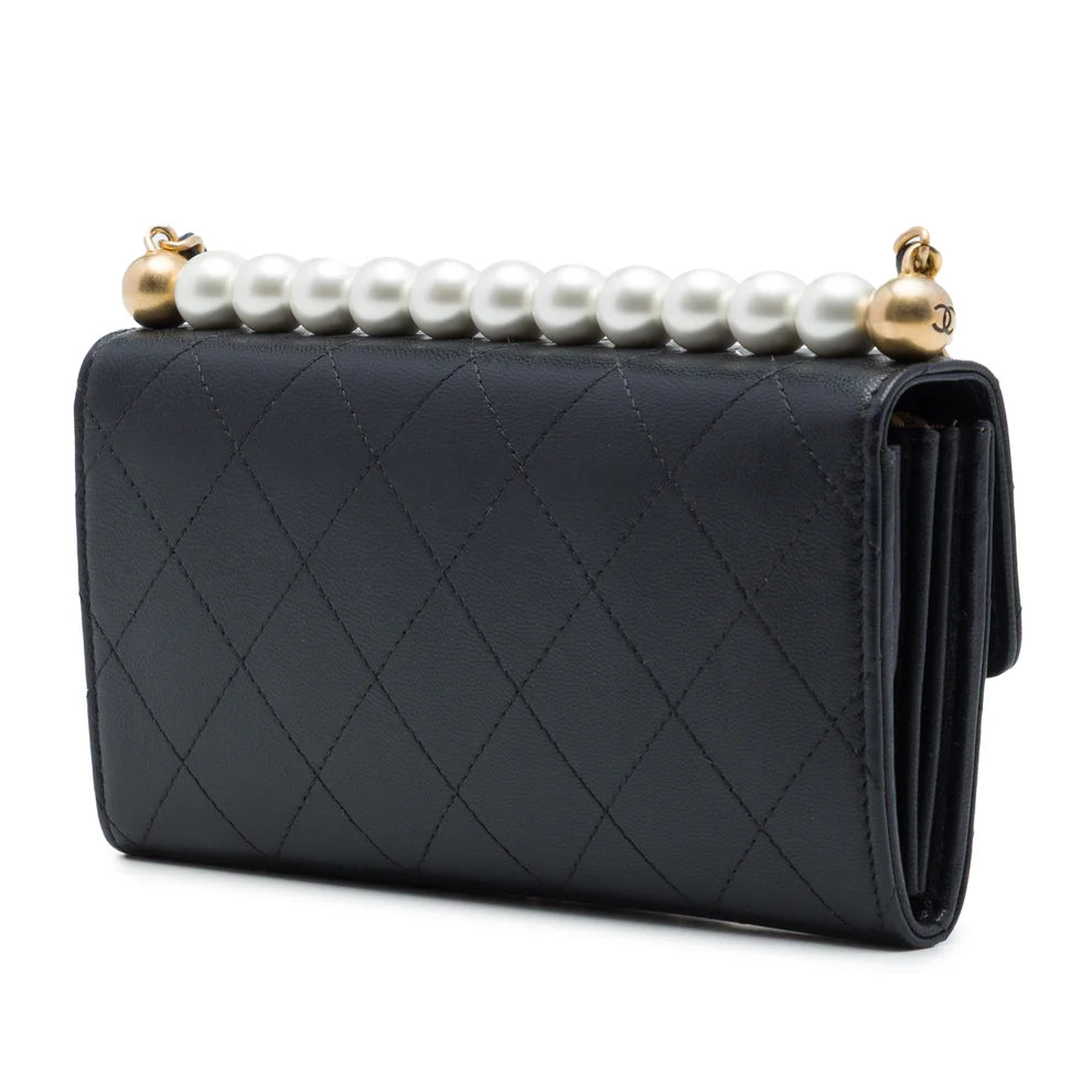 Chanel Quilted Goatskin Chic Pearls Clutch with Chain Bag