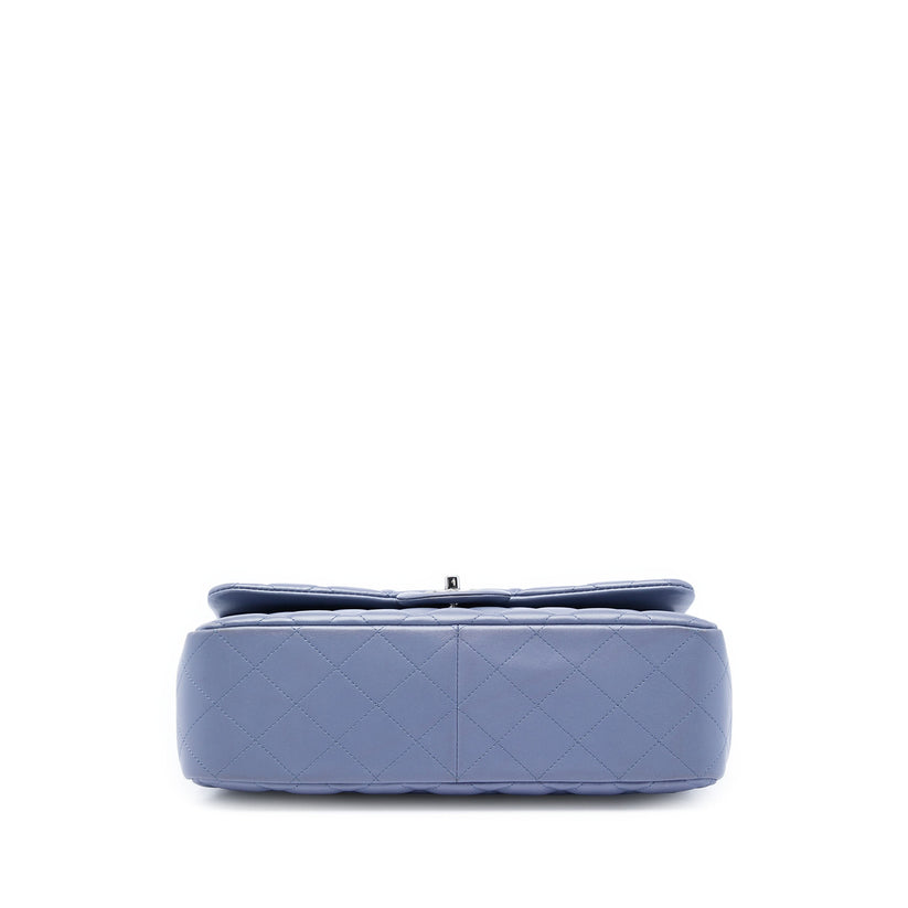 Chanel Jumbo Classic Lambskin Double Flap Bag