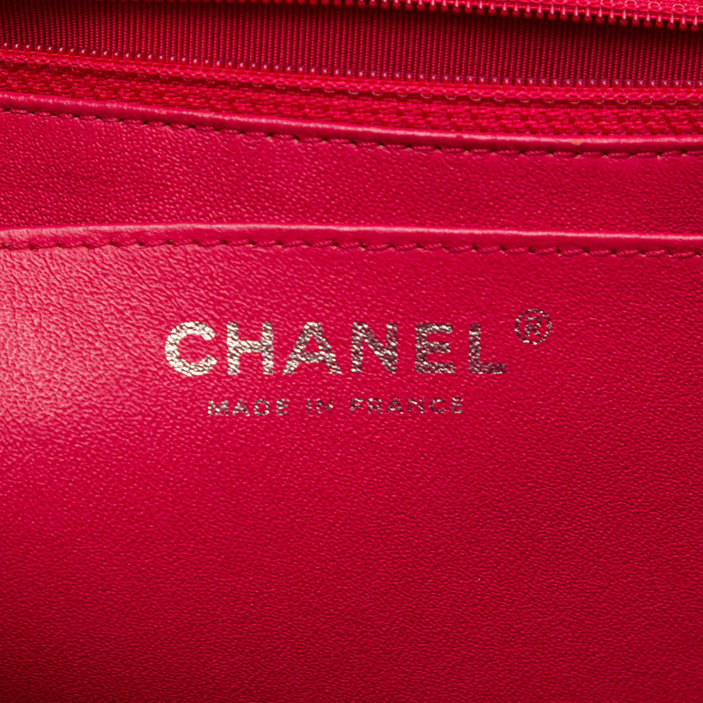 Chanel Jumbo Classic Caviar Single Flap Bag