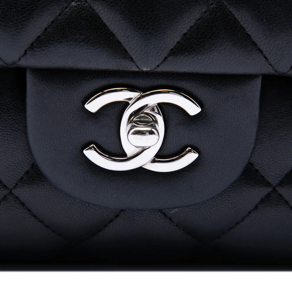 Chanel Jumbo Classic Lambskin Double Flap Bag
