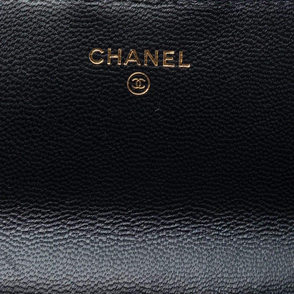 Chanel Quilted Goatskin Chic Pearls Clutch with Chain Bag