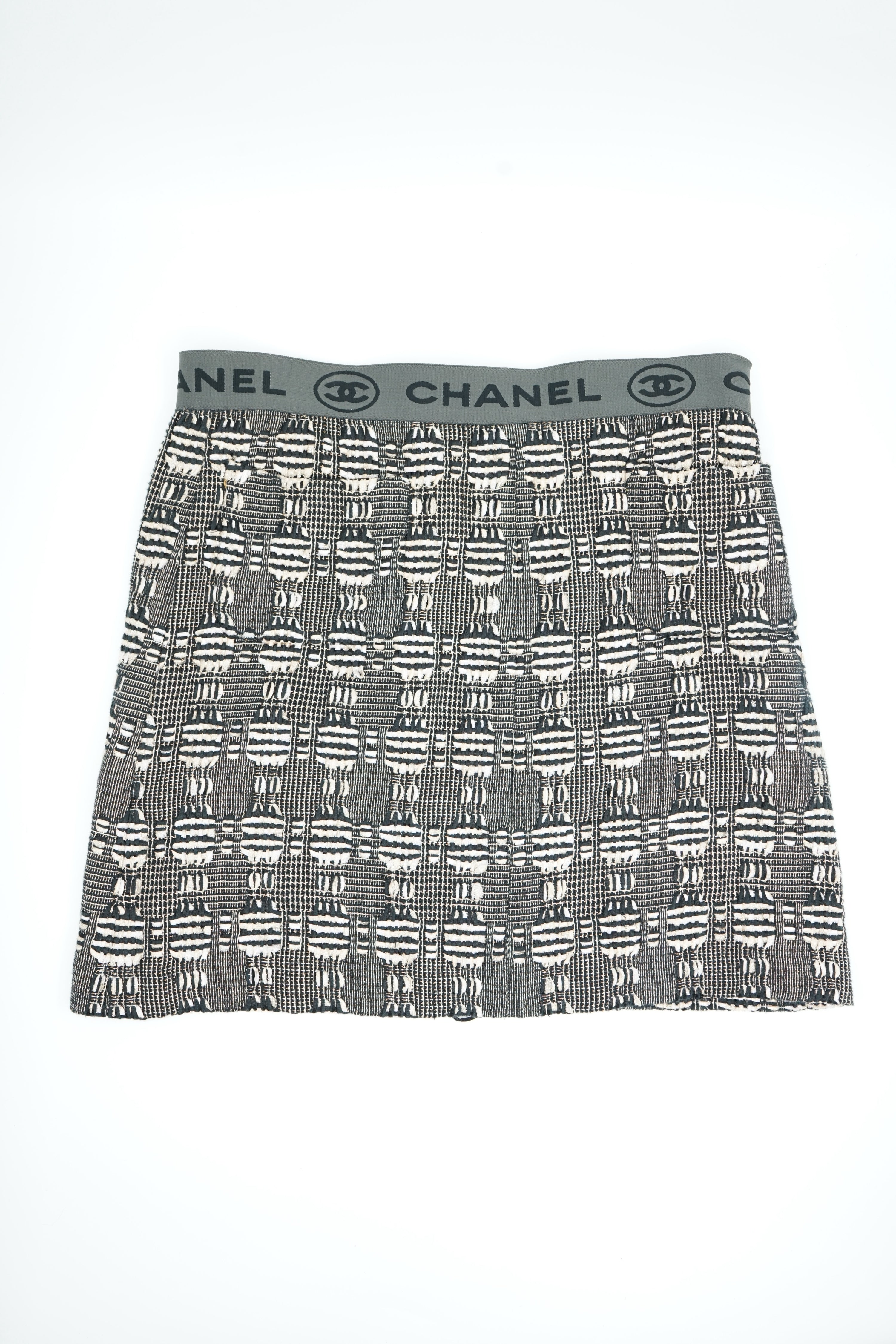 Chanel 2006 Tweed Elastic Waistband Skirt