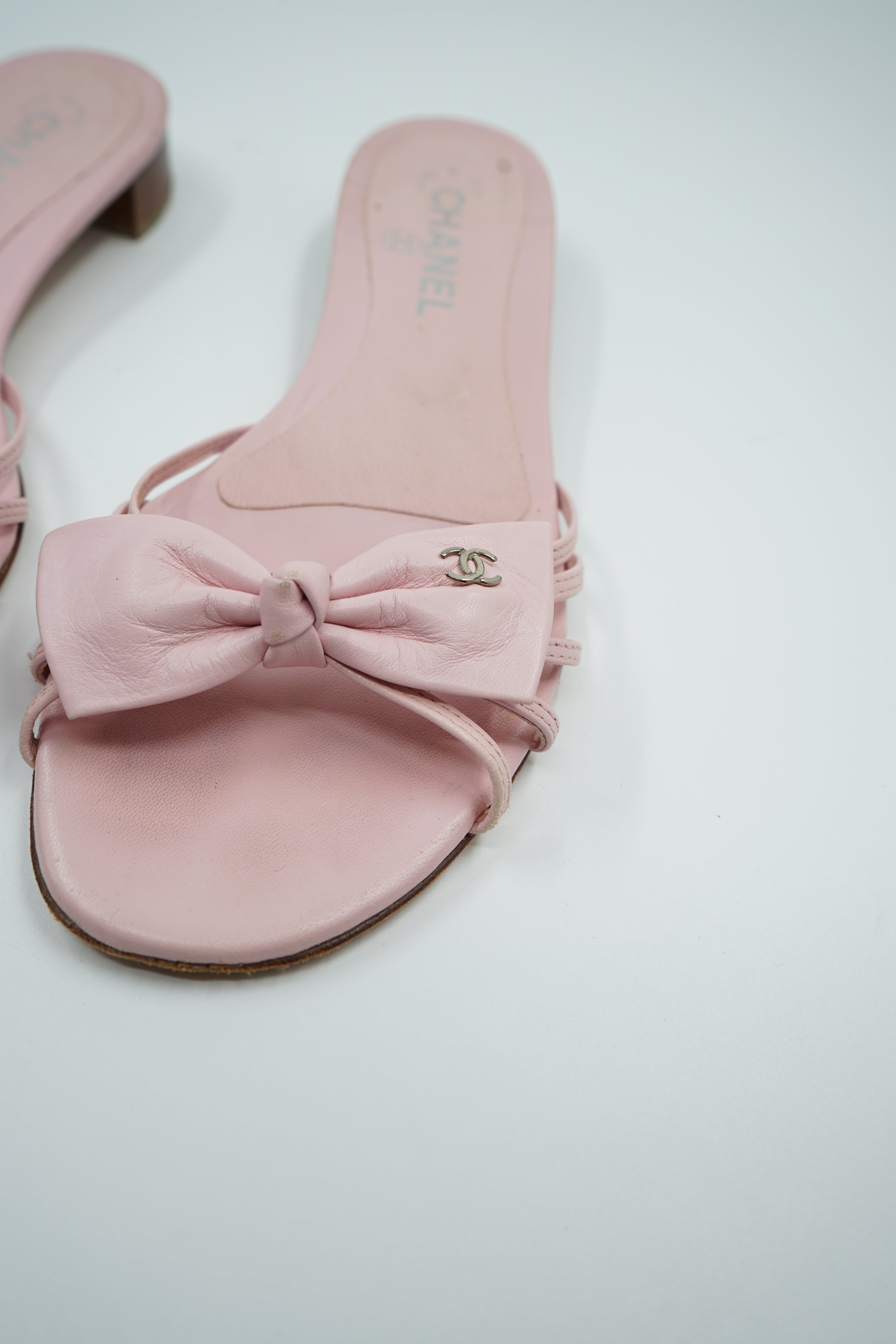Chanel Bow Logo Flats Pink