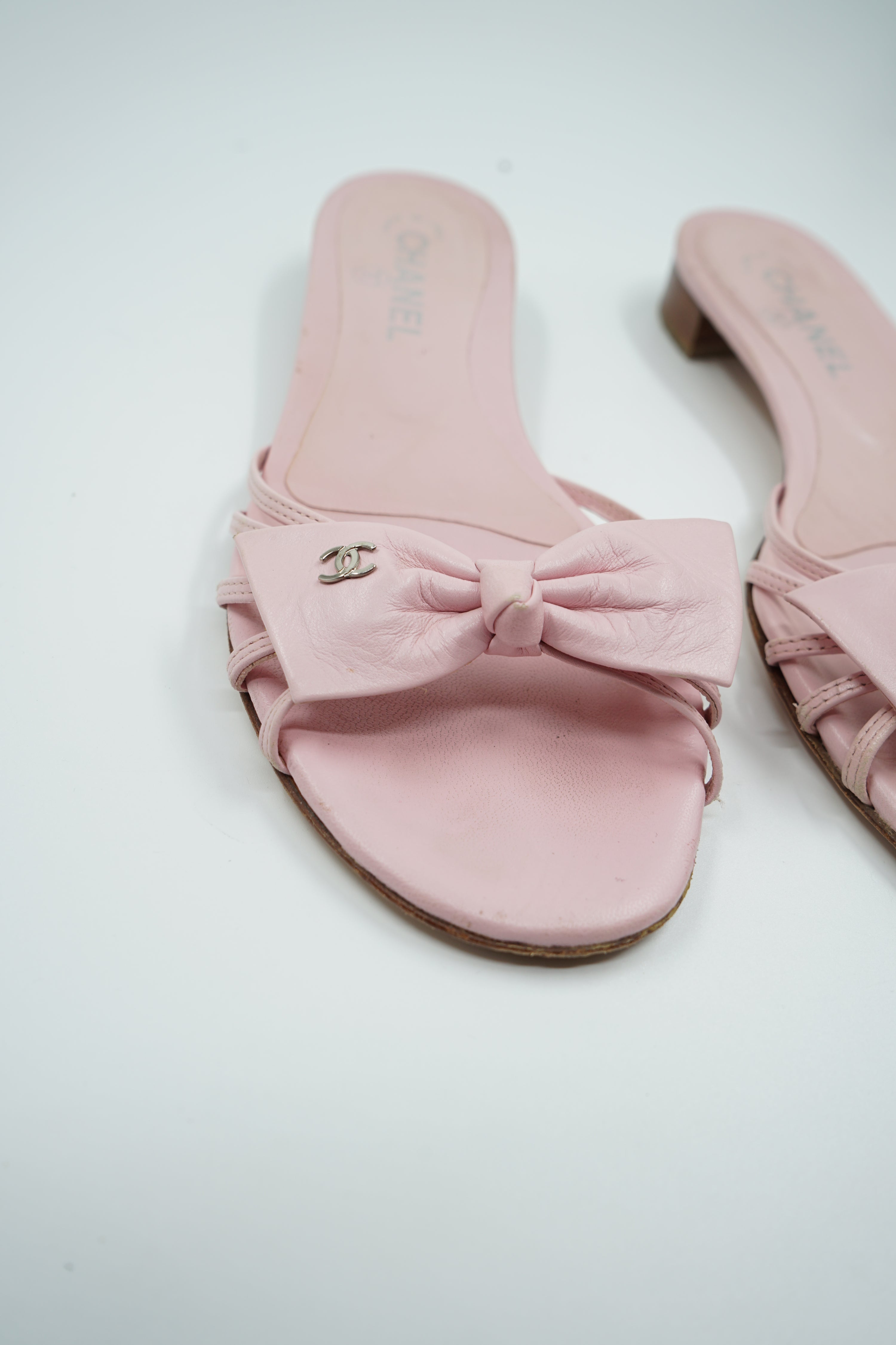 Chanel Bow Logo Flats Pink