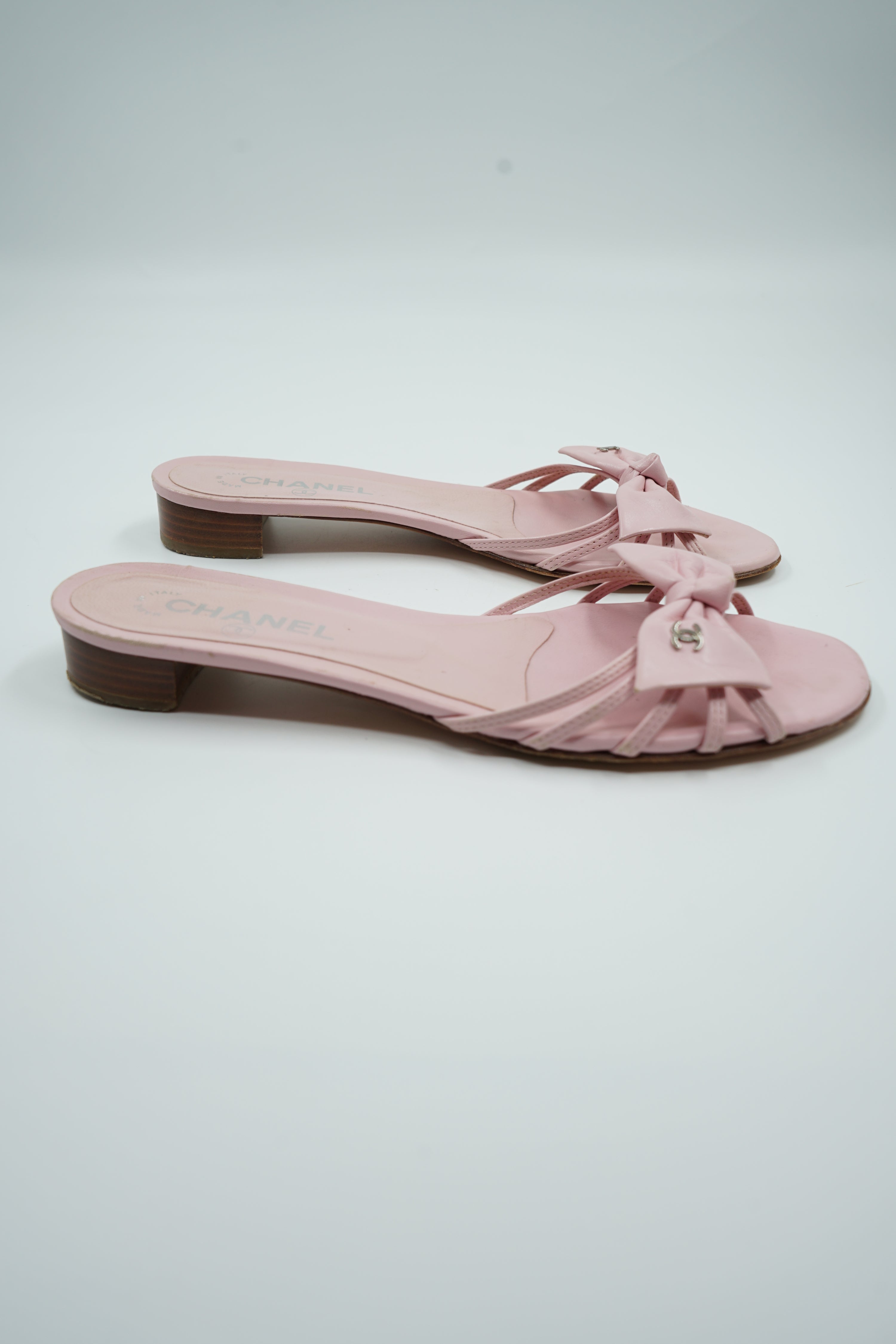 Chanel Bow Logo Flats Pink