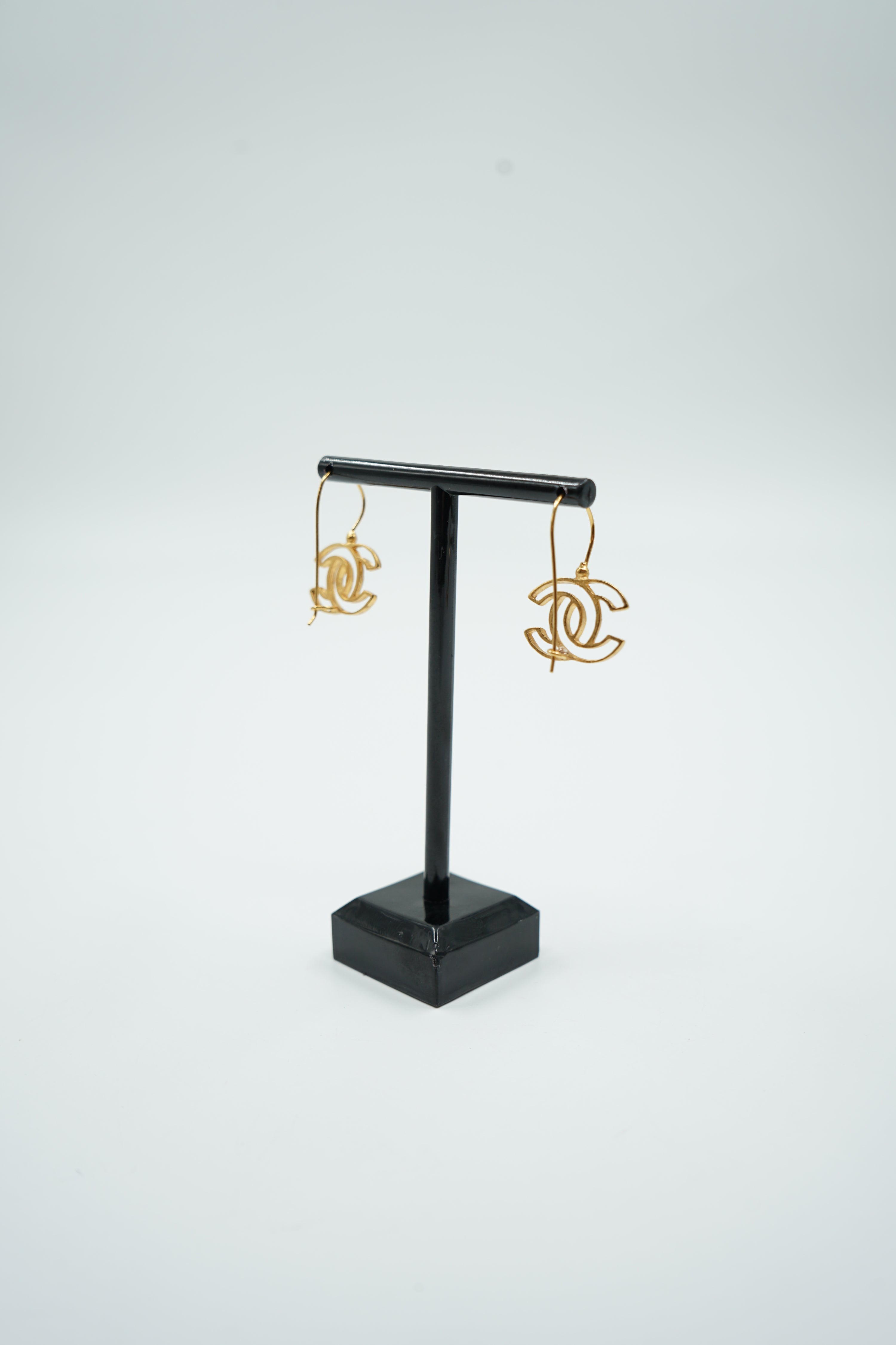 Chanel CC Earrings Gold