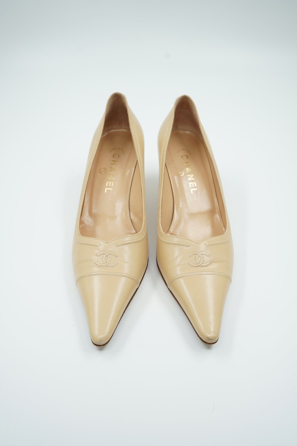 Chanel Logo Leather Pumps Beige