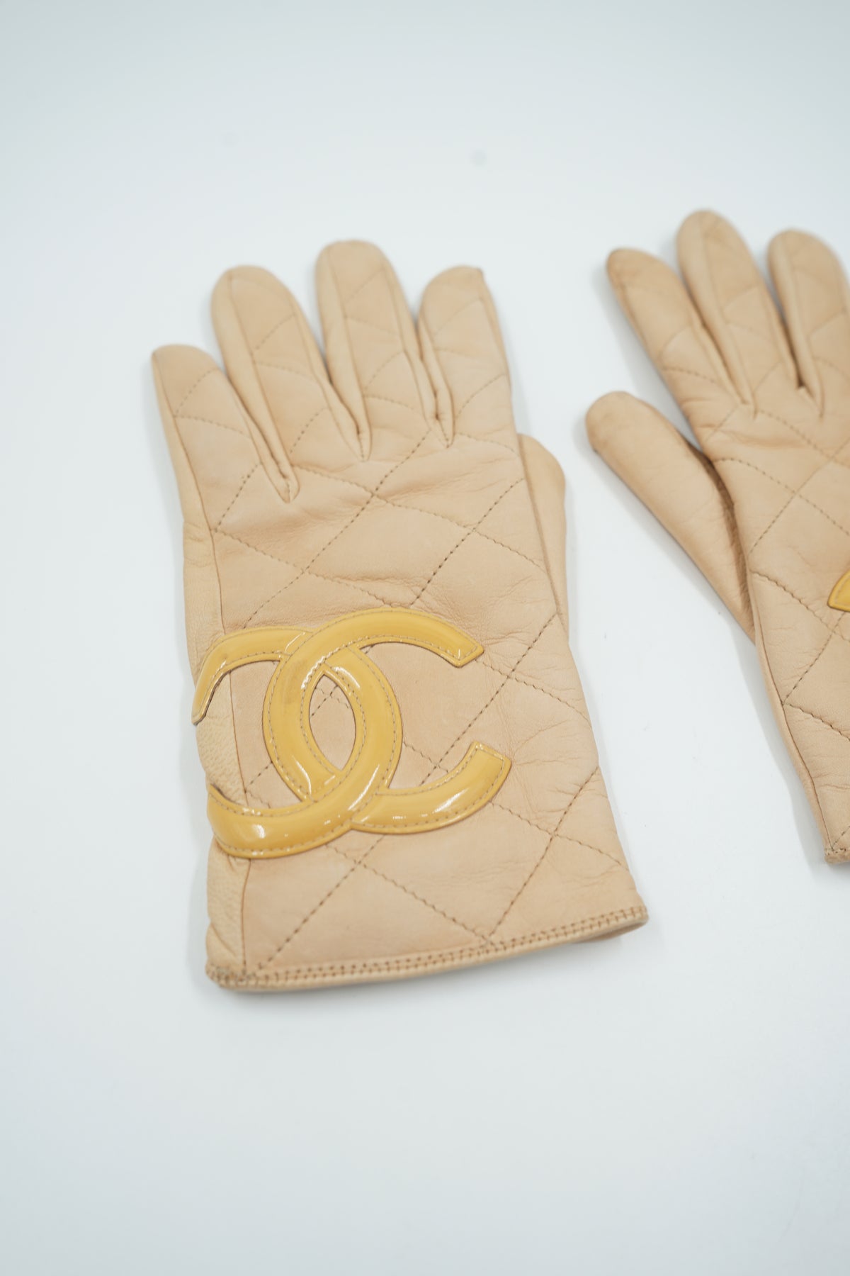 Chanel Cambon Line Leather Gloves