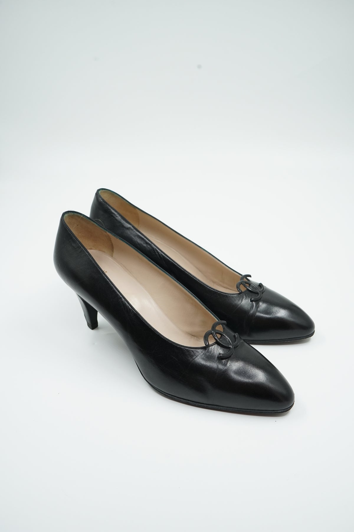Chanel CC Pumps Black