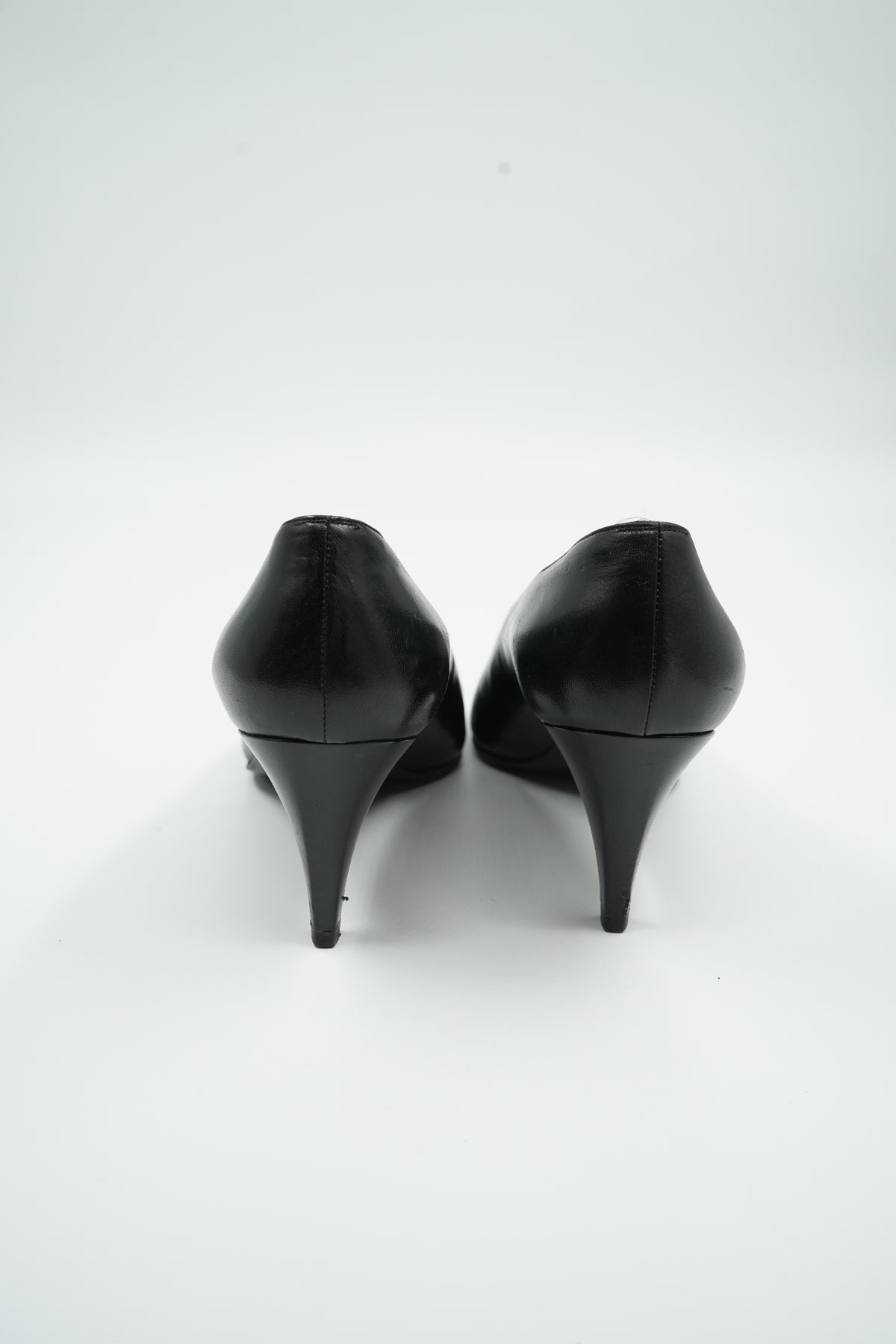 Chanel CC Pumps Black