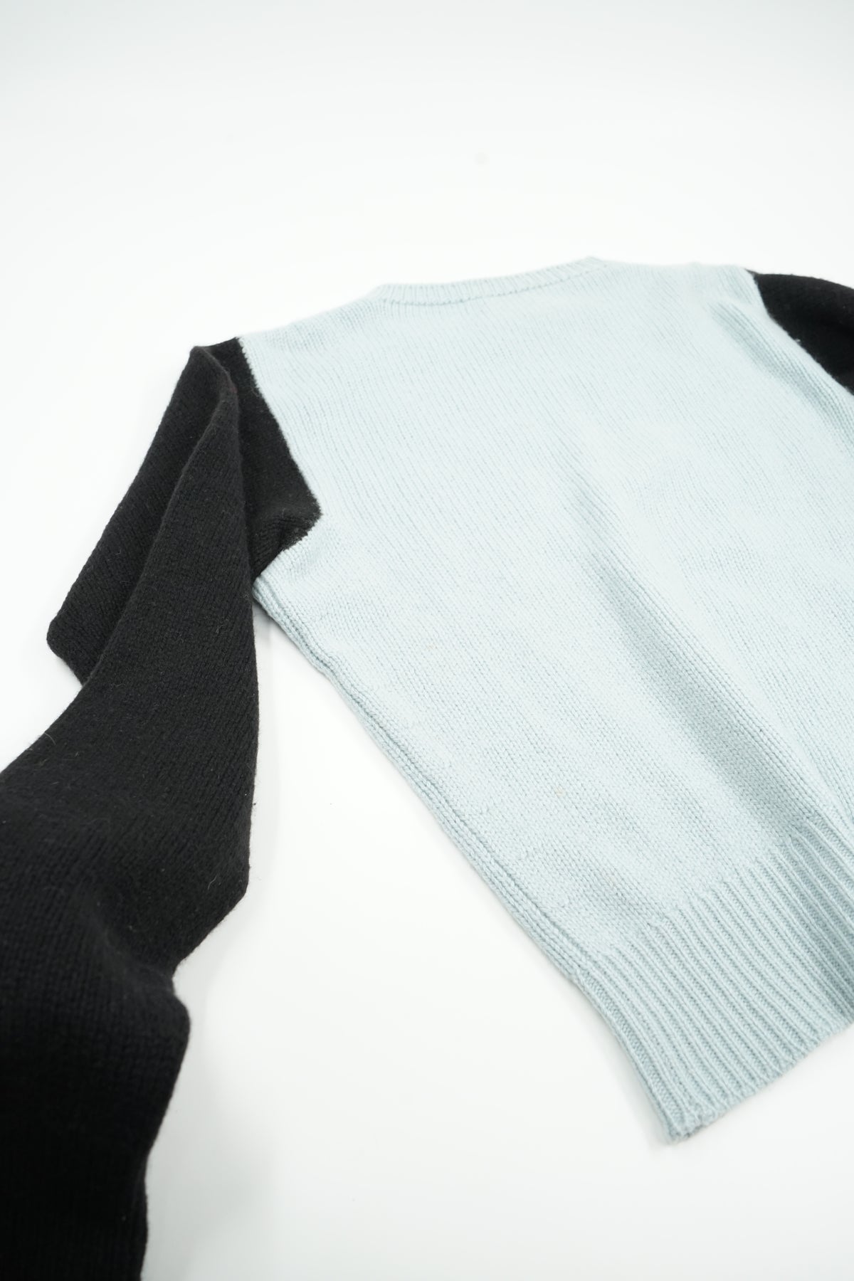 Chanel FW 1995 Cashmere Knit Sweater