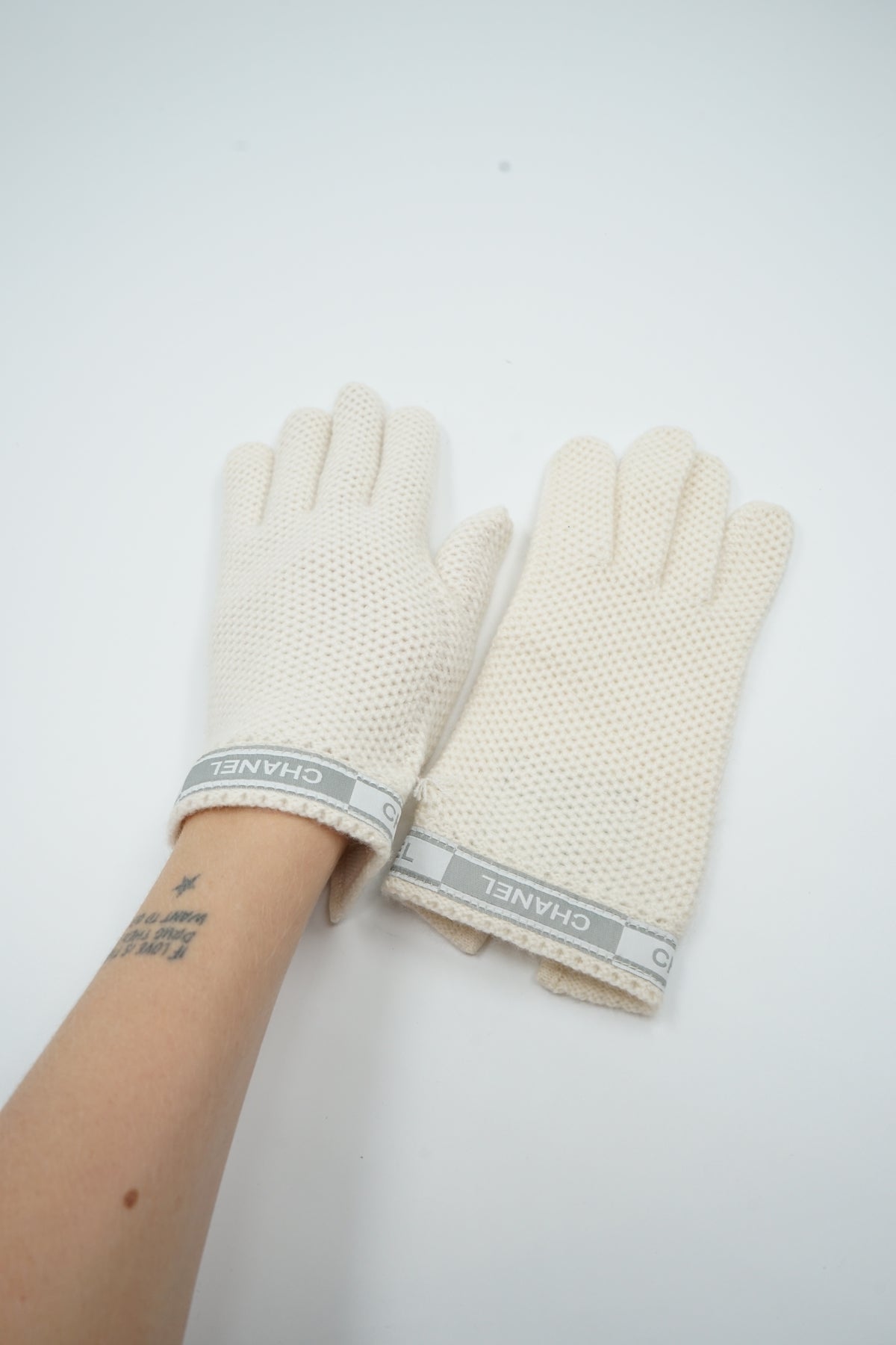 Chanel Sport Cashmere Knit Gloves