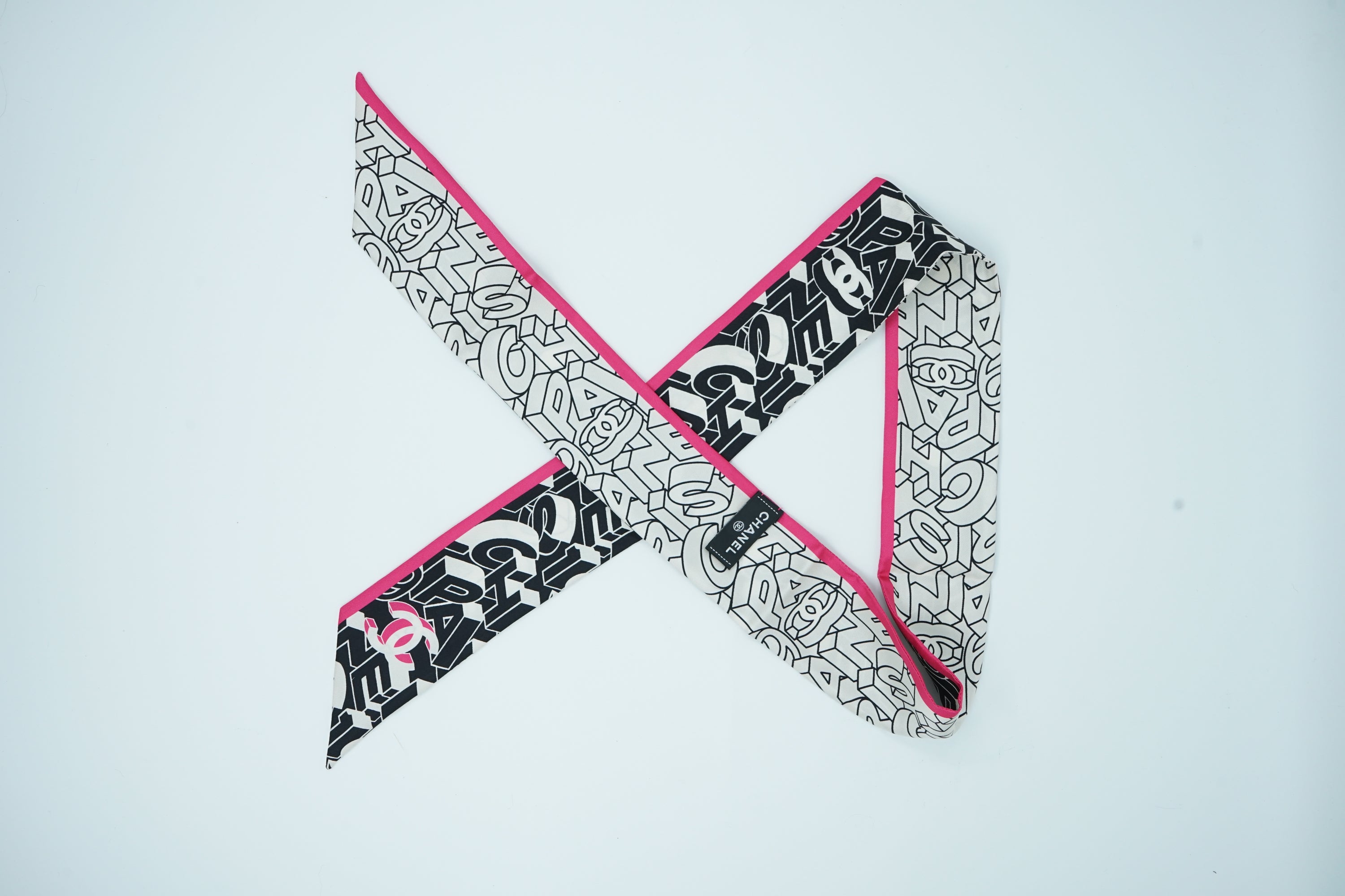 Chanel Slim Bandeau 2022