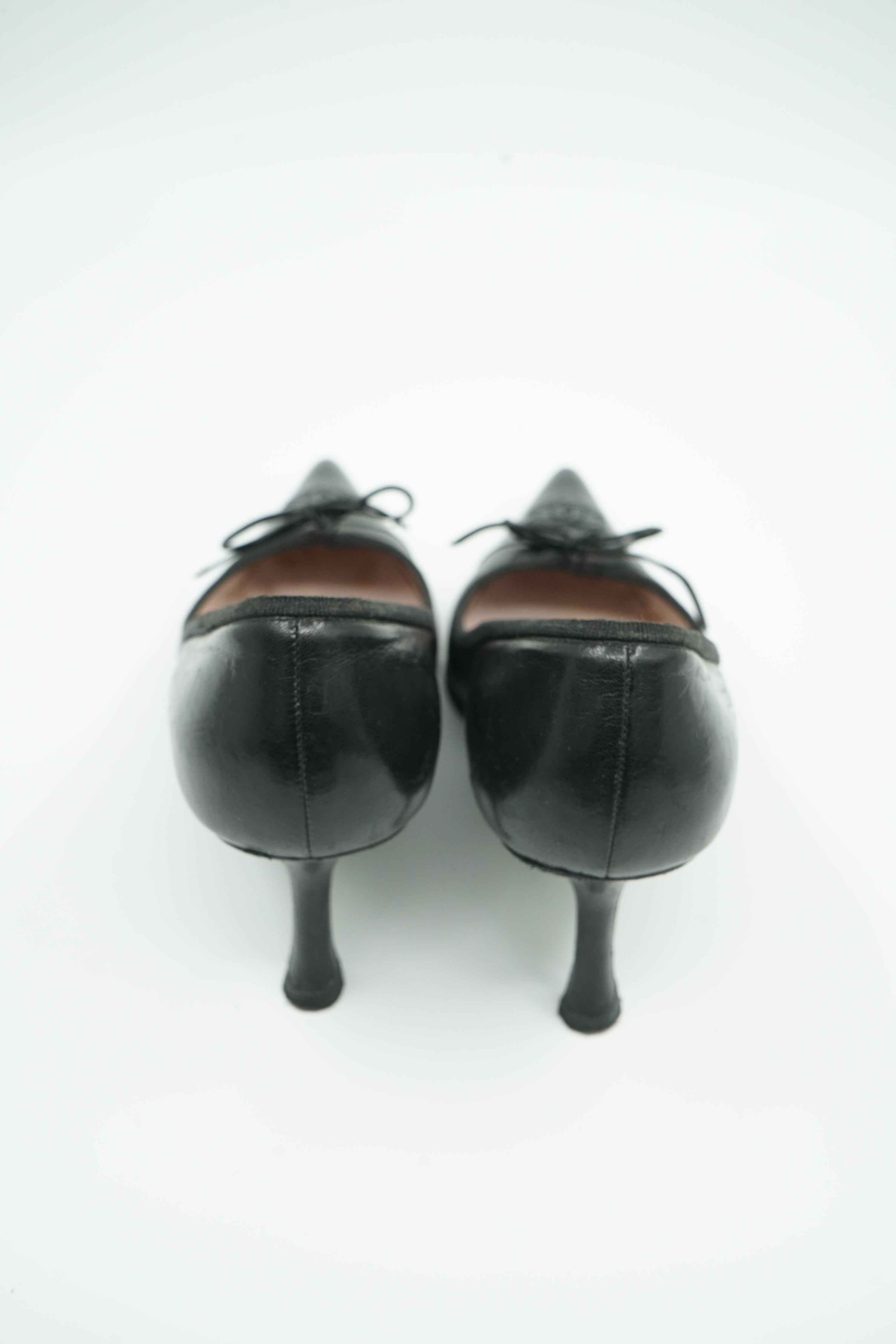 Chanel Logo Cap Toe Pumps Black