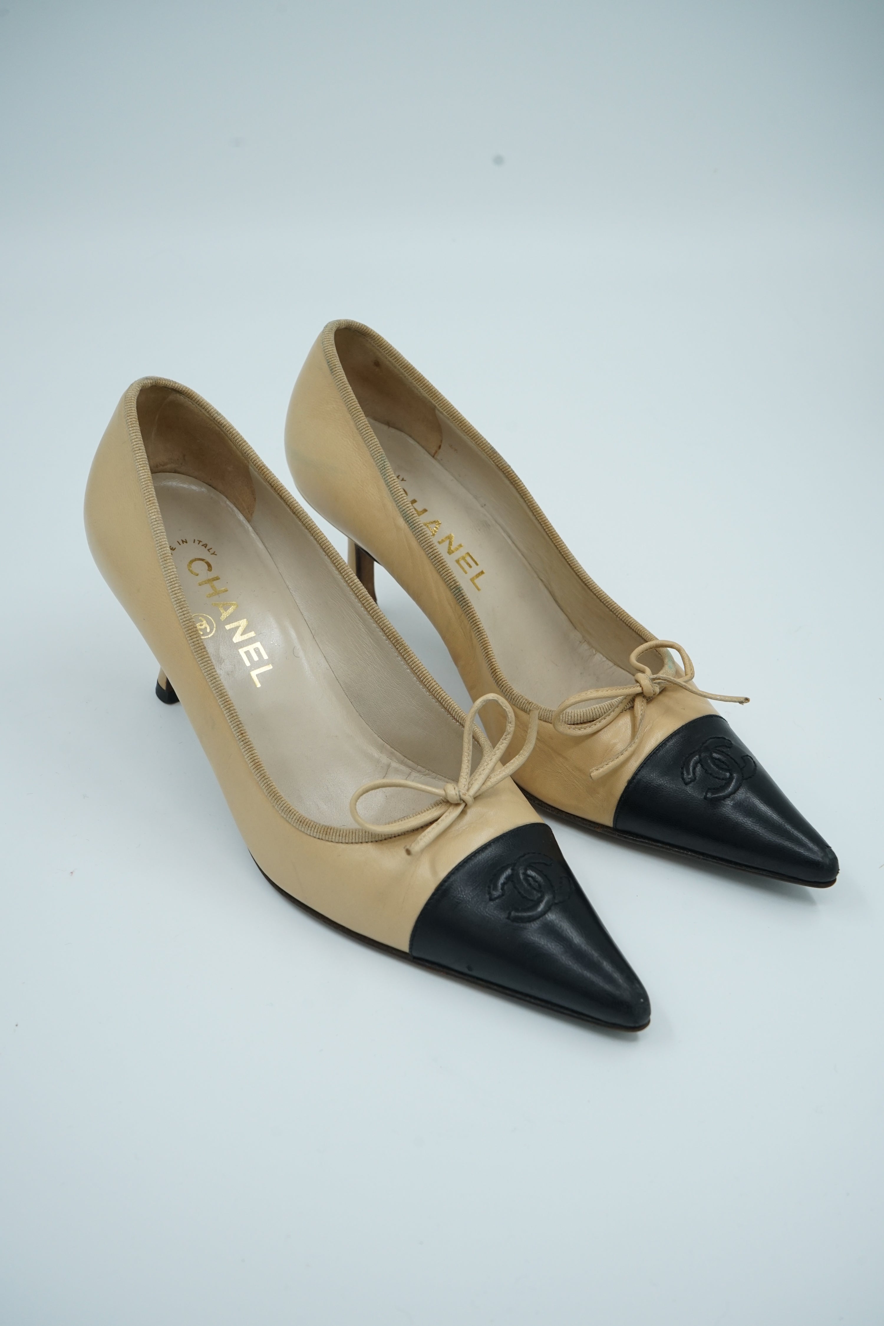 Chanel Logo Cap Toe Pumps Two Toned