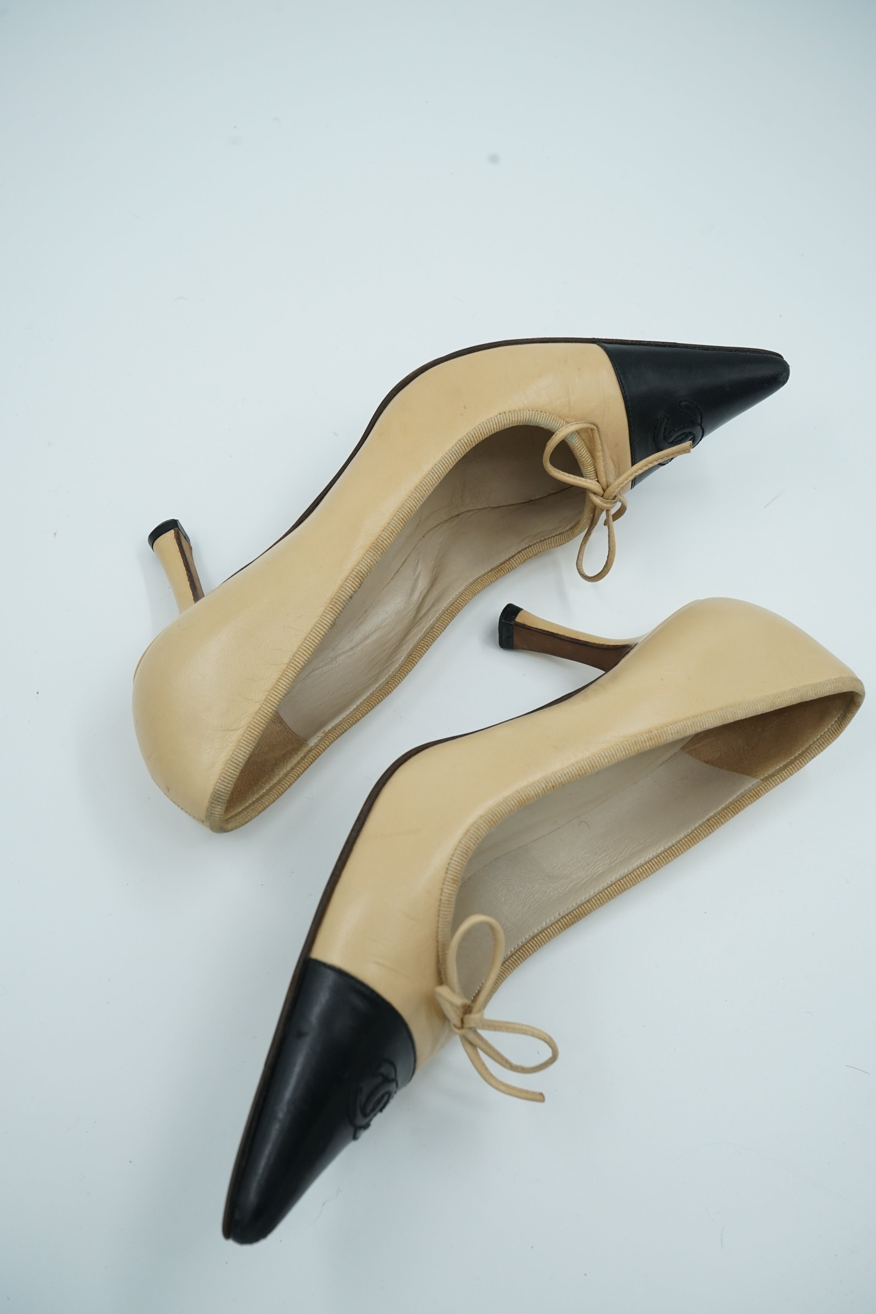 Chanel Logo Cap Toe Pumps Two Toned