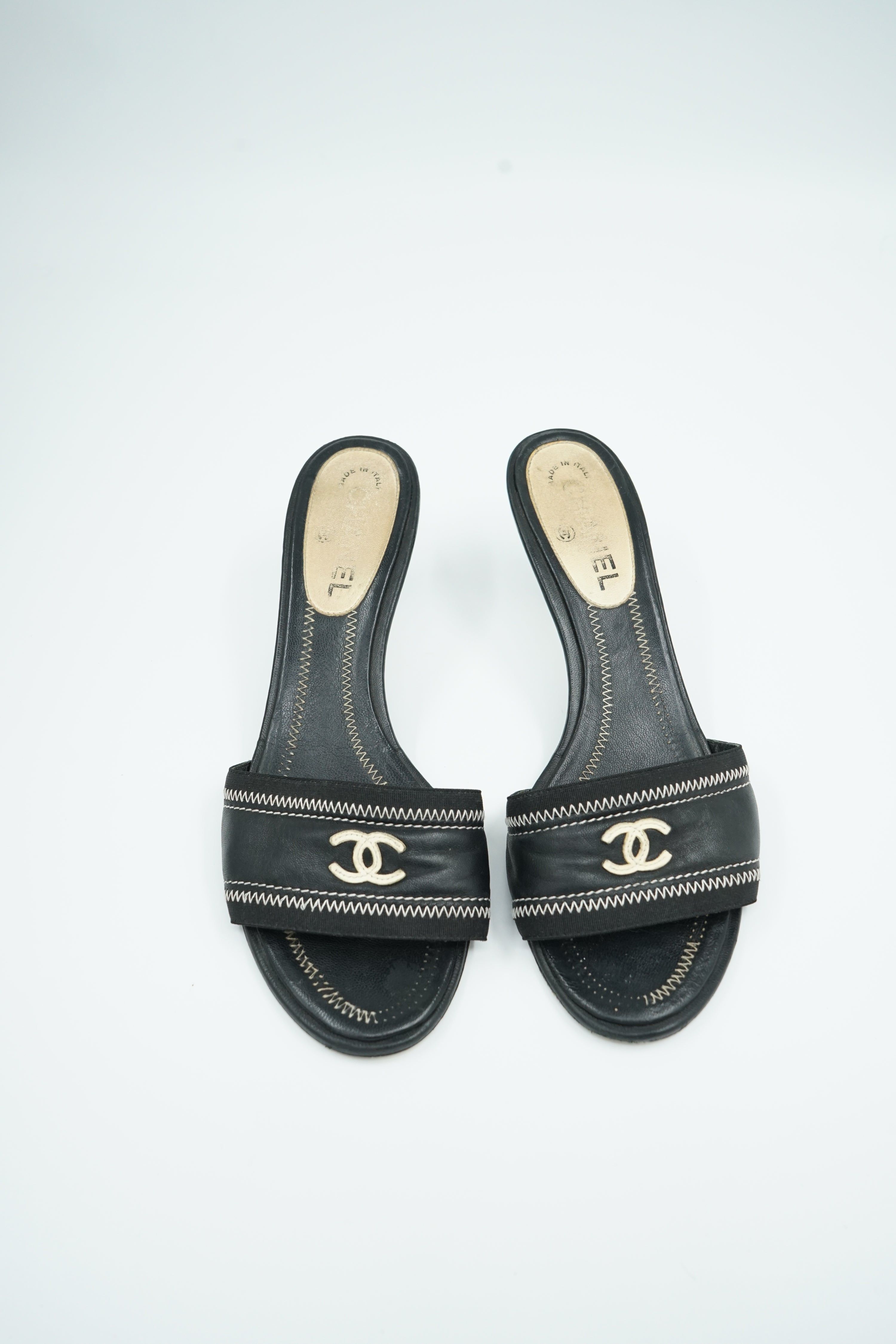 chanel logo mules
