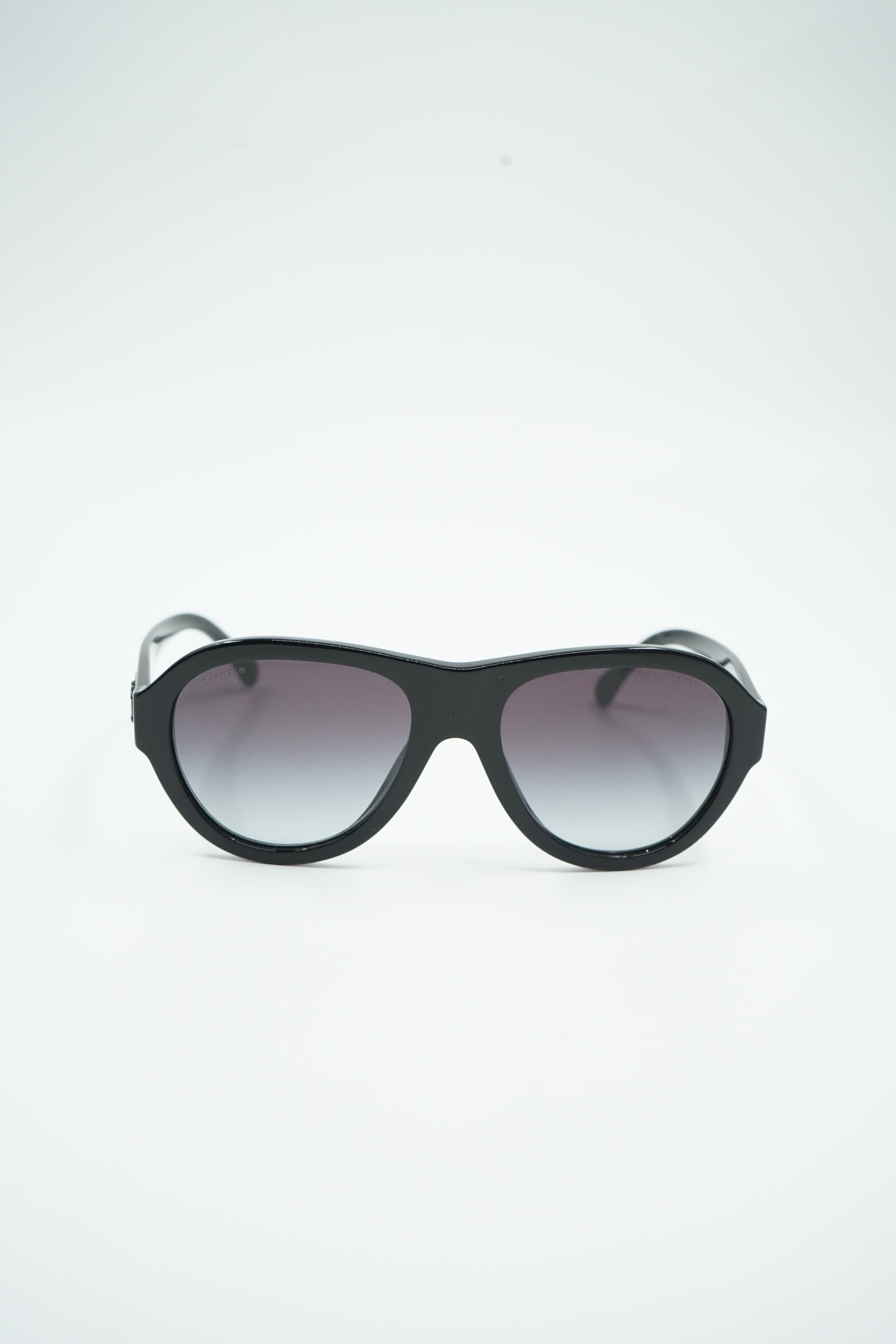Chanel Logo Pilot Sunglasses SS22 Black