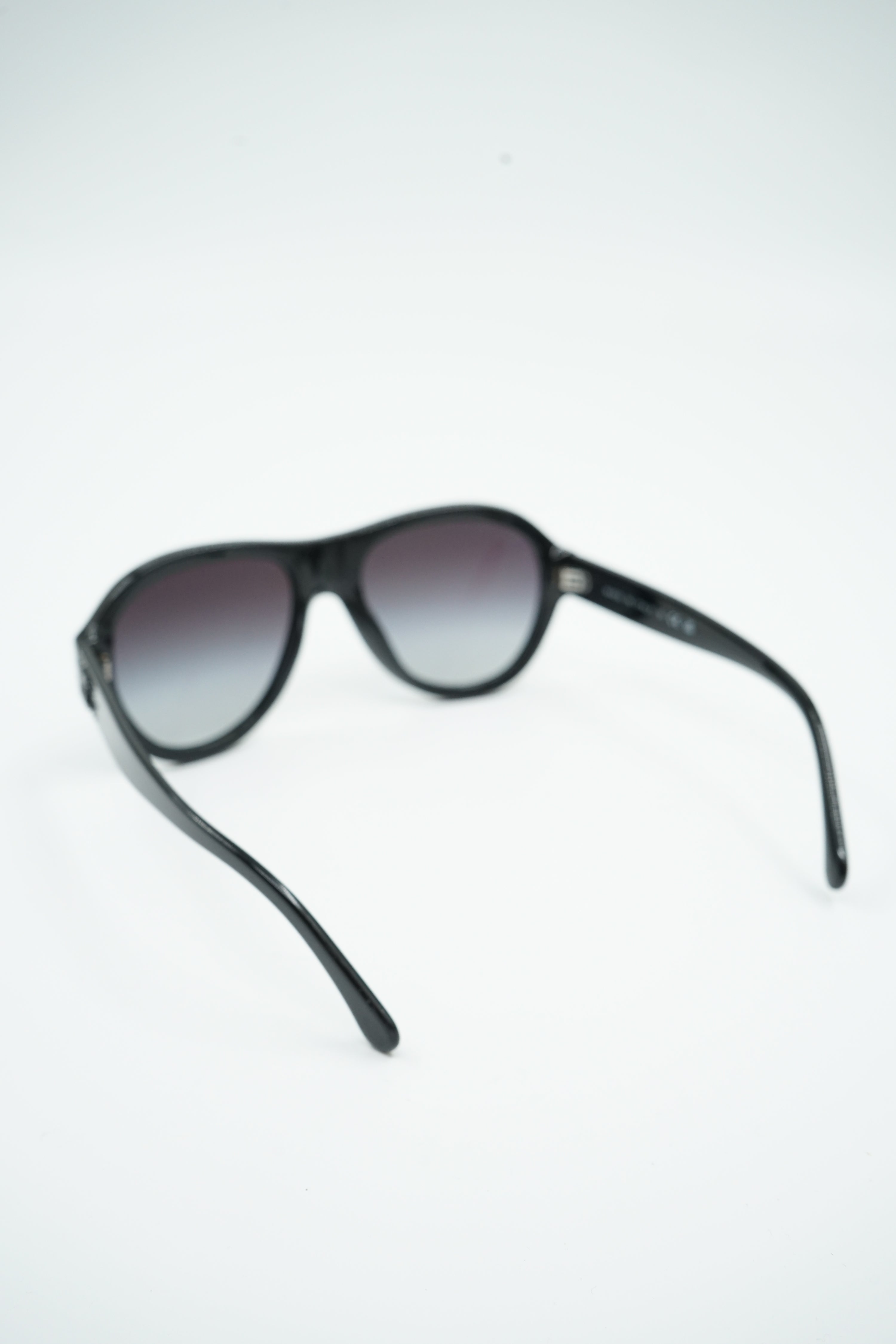 Chanel Logo Pilot Sunglasses SS22 Black