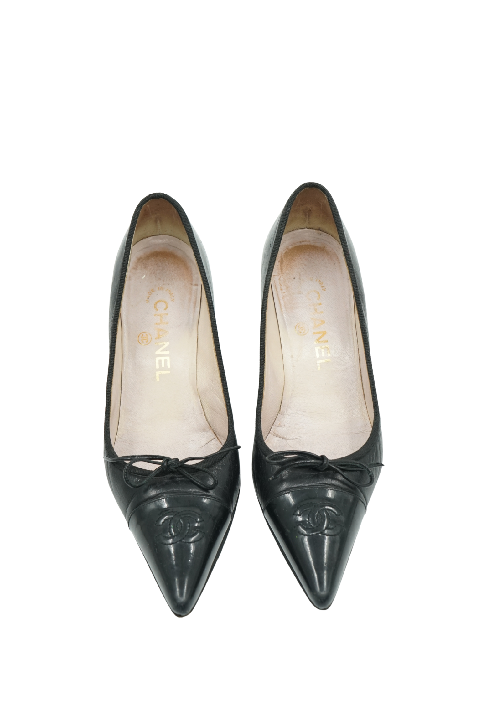 Chanel Logo Cap Toe Pumps Black