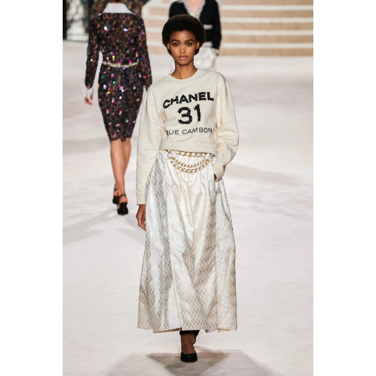 Chanel 31 Rue Cambon Crewneck