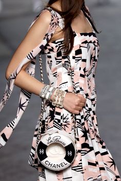 Chanel La Pausa Runway Lifesaver Ring Bag – Pleasure Paris