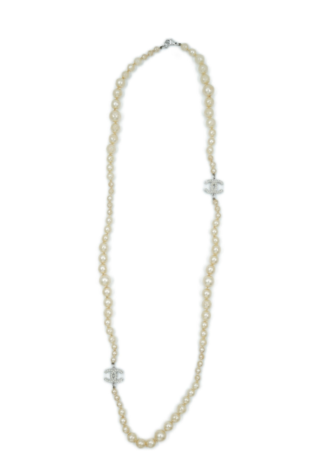 Chanel pearl necklace