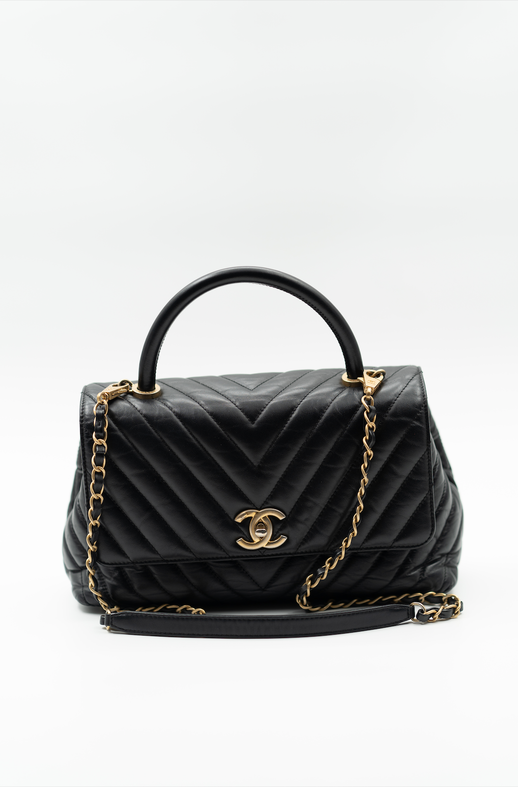 Chanel coco handle in calfskin – Pleasure Paris Chanel coco handle in calfskin – Pleasure Paris