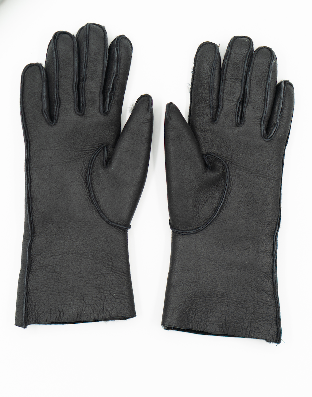 Chanel black CC gloves