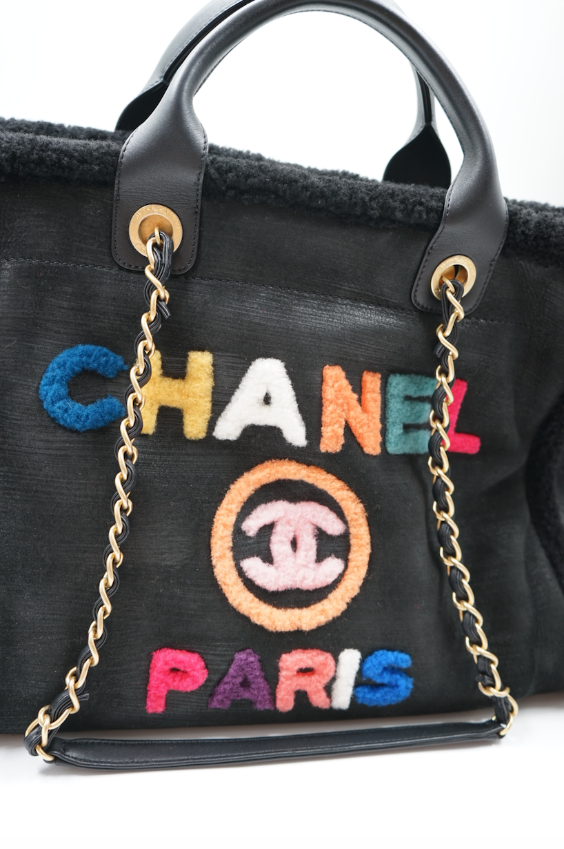 Chanel limited edition 21B Deauville tote shearling