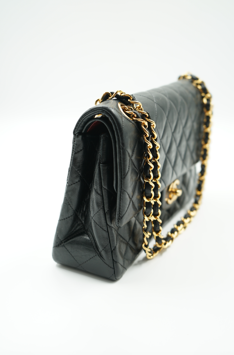 Chanel medium classic double flap bag