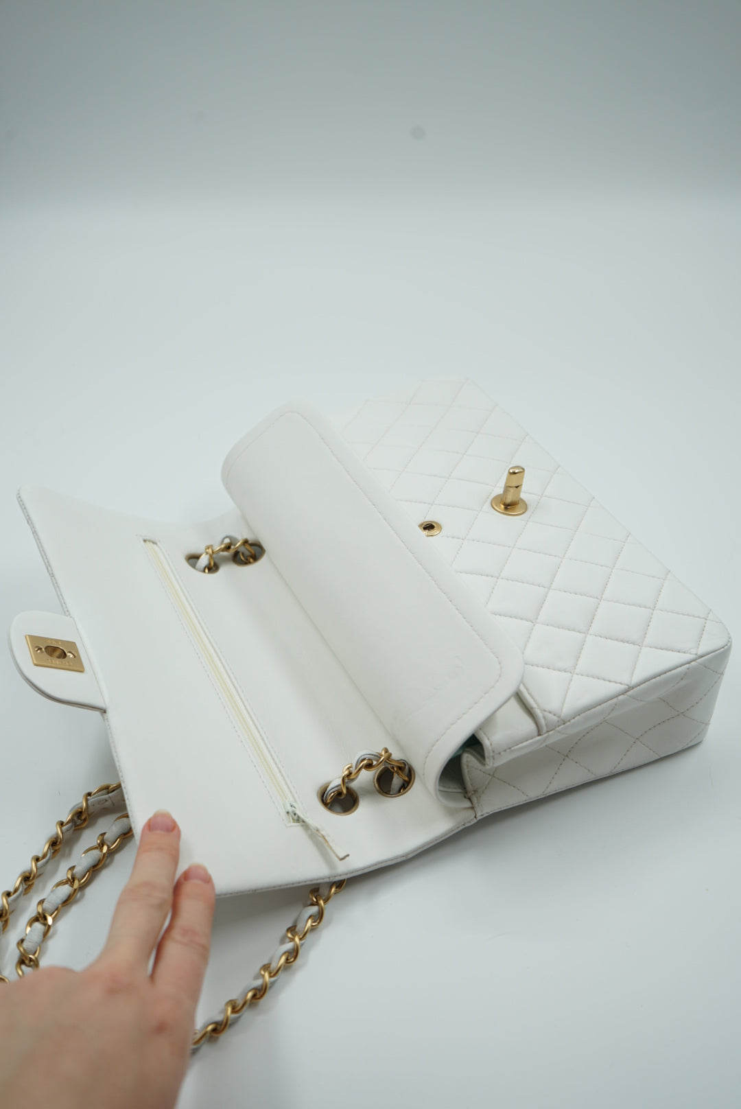 Chanel double flap bag medium white