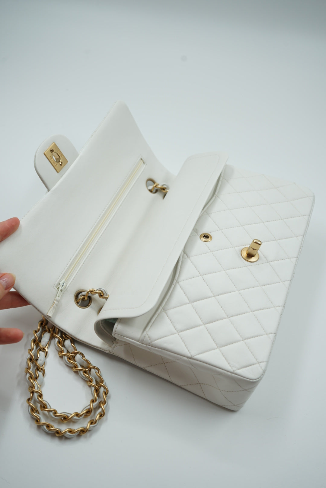 Chanel double flap bag medium white