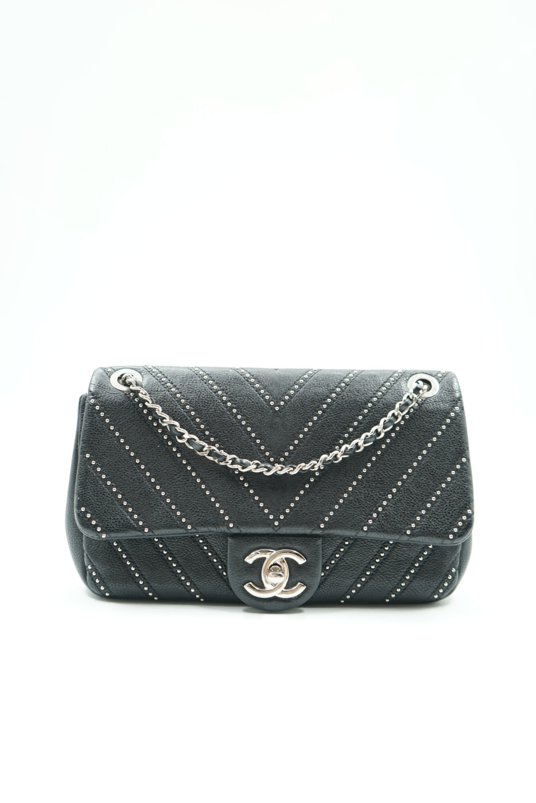 Chanel studded single flap black 17s