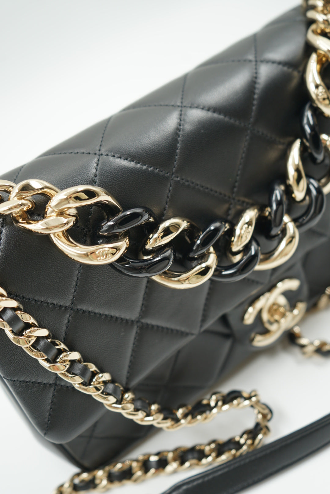 Chanel flap bag with large bi-color chain